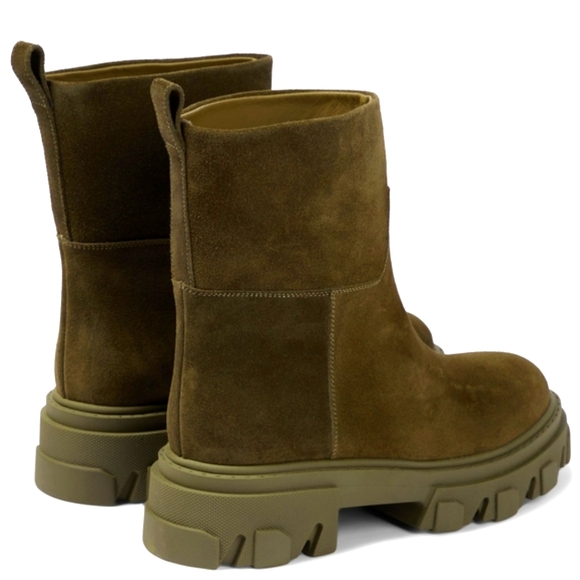 NWT$625 GIA BORGHINI Gia 23 Calf Suede Tubular Chunky Lug Sole Ankle Boots Sz 9 - Picture 4 of 16